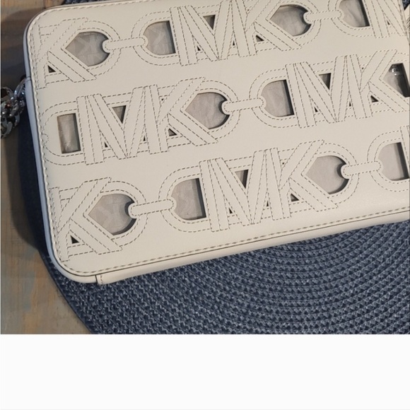 Micheal Kors Crossbody bag - Picture 5 of 7